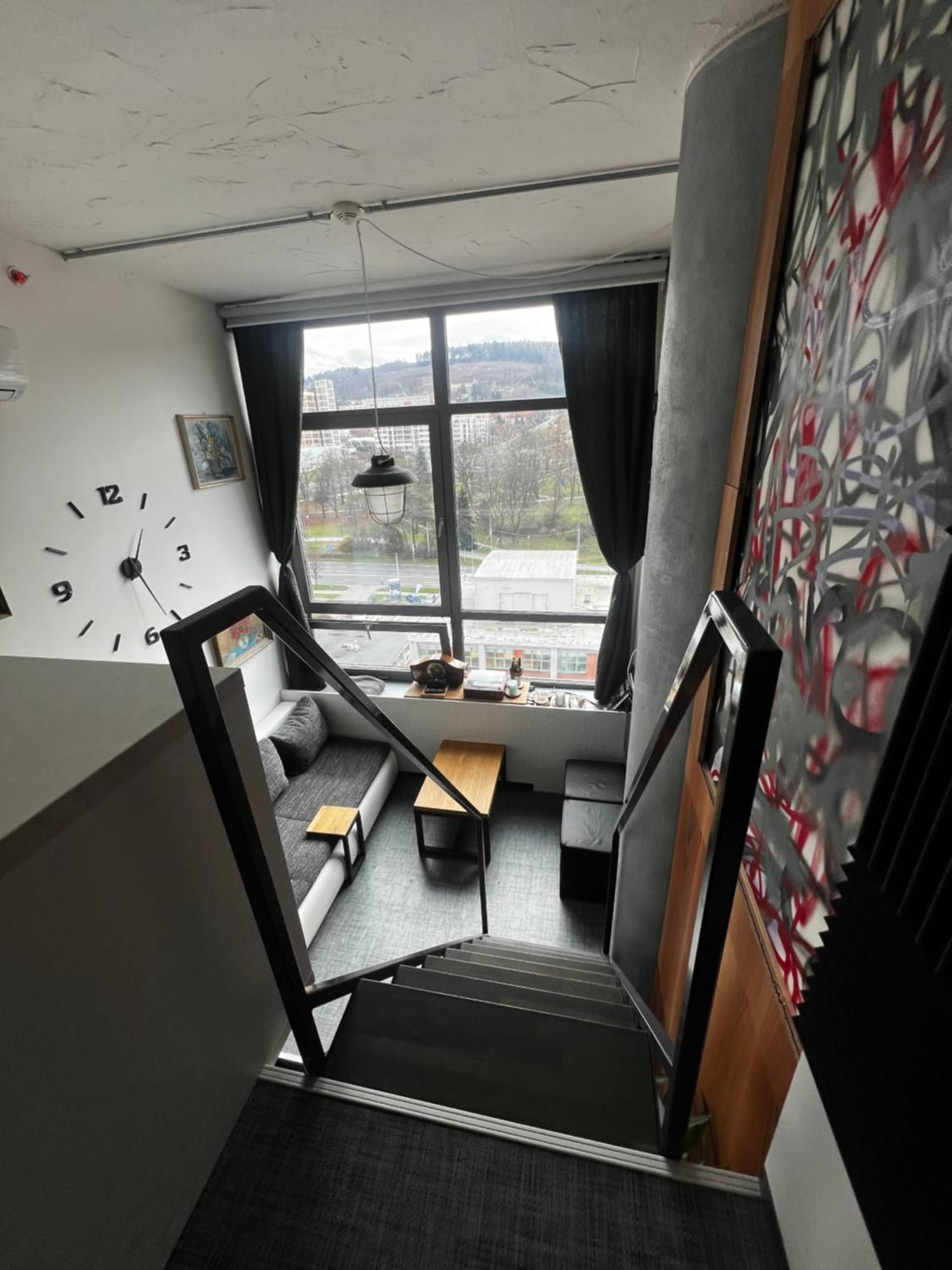 1 Bedroom Loft Apartment Zlín Dış mekan fotoğraf